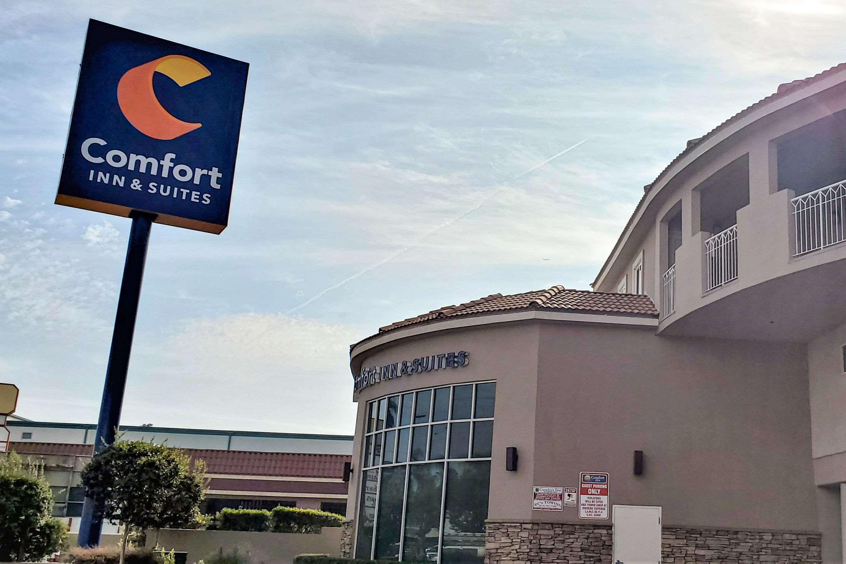 Comfort Inn & Suites Near Universal - N Hollywood - Burbank Los Angeles Exterior foto